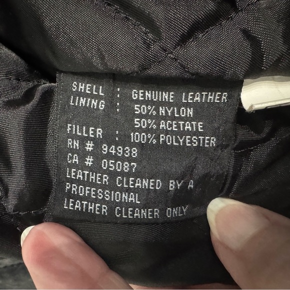 Kenneth Cole Reaction (EUC) Men’s Genuine Leather Bomber Jacket Size Large - Picture 5 of 15